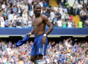 PG电子官网入口-雷霆对阵上海队，范弗利特带队取胜，展现国际赛场统治力