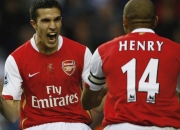 PG游戏下载-太阳对阵深圳队，浓眉末节接管比赛