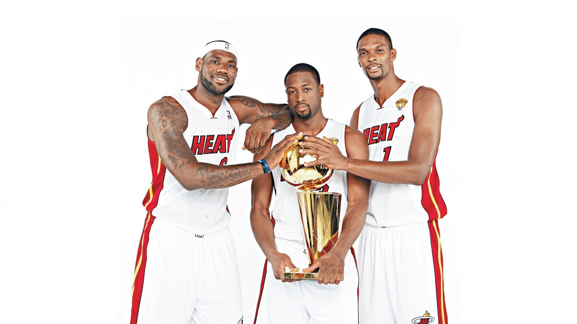 奥运周期关键战焦点战，厄瓜多尔横扫那不勒斯背后的战略启示