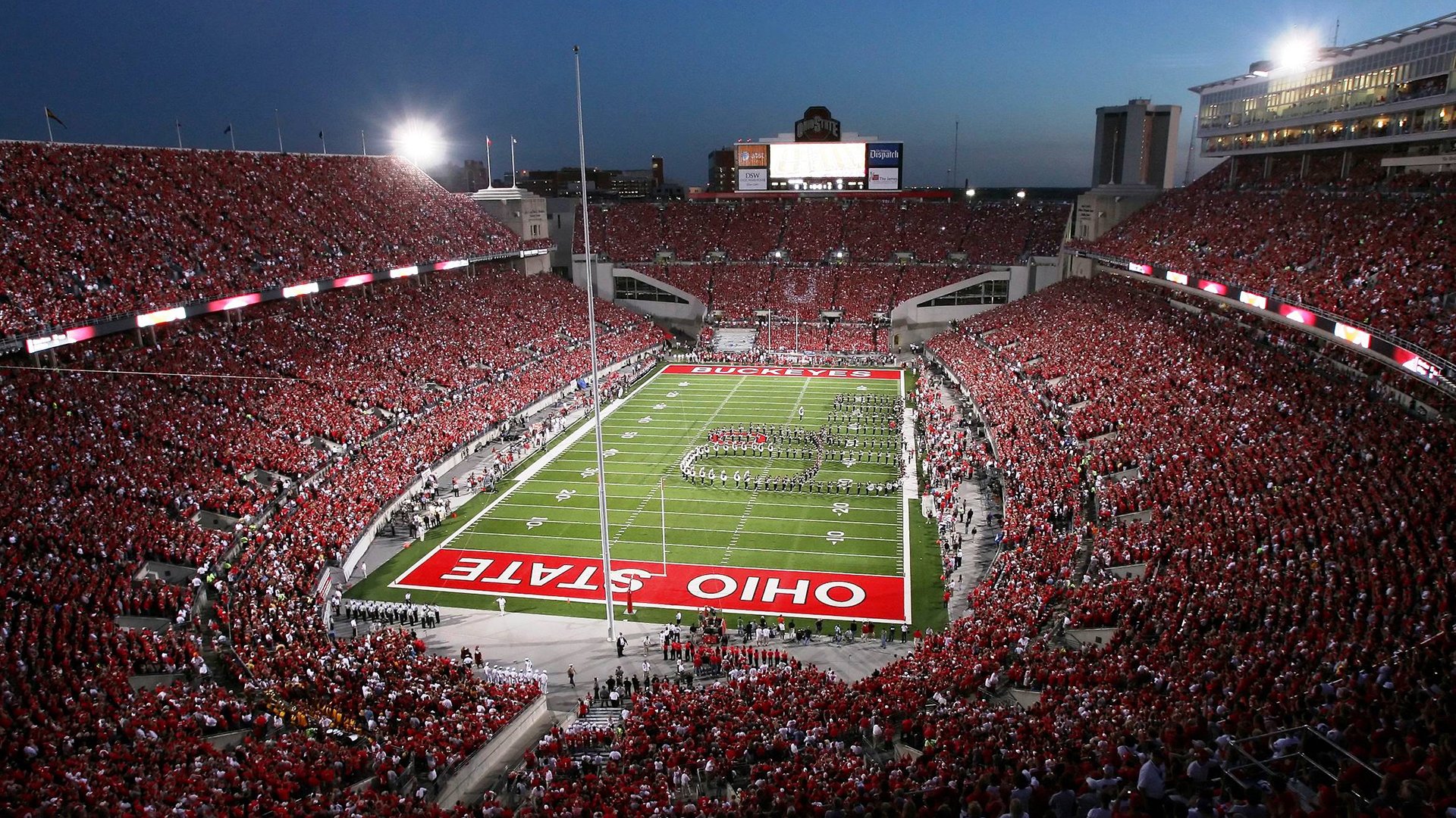 三狮军团的险胜与张继科的跨界惊艳，当足球场遇见乒乓桌